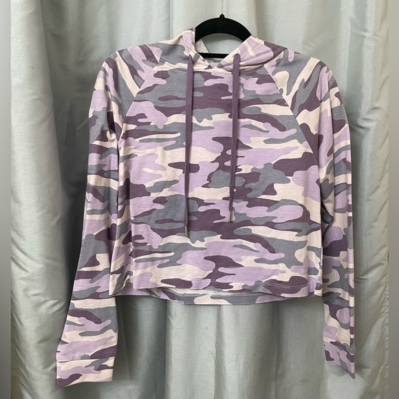 Purple camo cropped sweatshirt - Picture 1 of 5